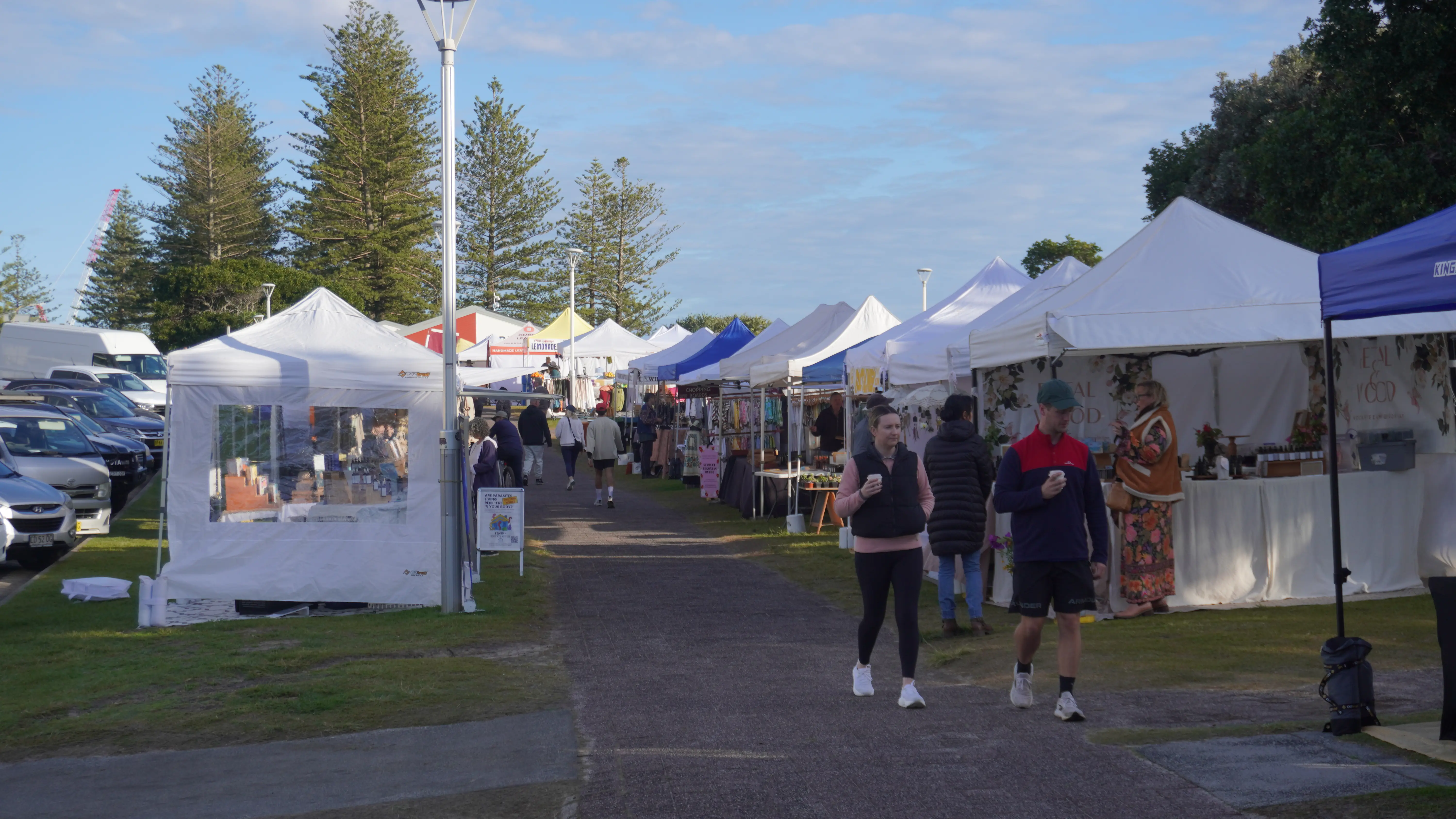 Market path at Byron Bay Beachside Market facing east towards Clarkes Beach